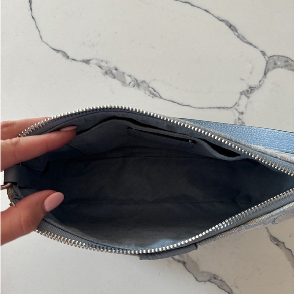 Coach Lonnie Baguette in signature marble blue jacquard - Picture 5 of 7